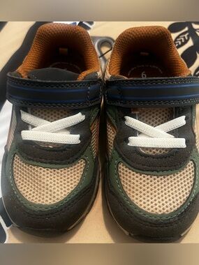 wonder nation Brown, Green & White Kids Mesh Sneakers